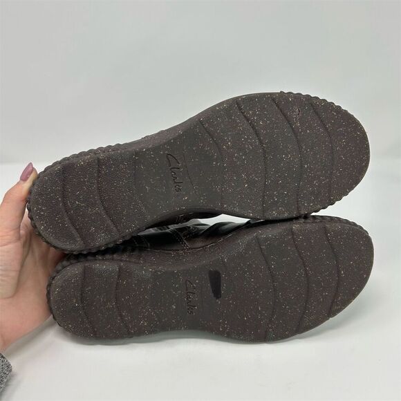 Clarks Caroline Orchid Chocolate Brown Leather Flat Ankle Boots Size 9.5 Wide - Picture 9 of 11